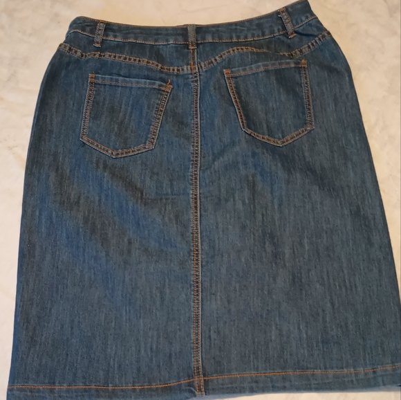 Christopher&banks denim skirt - Picture 4 of 6